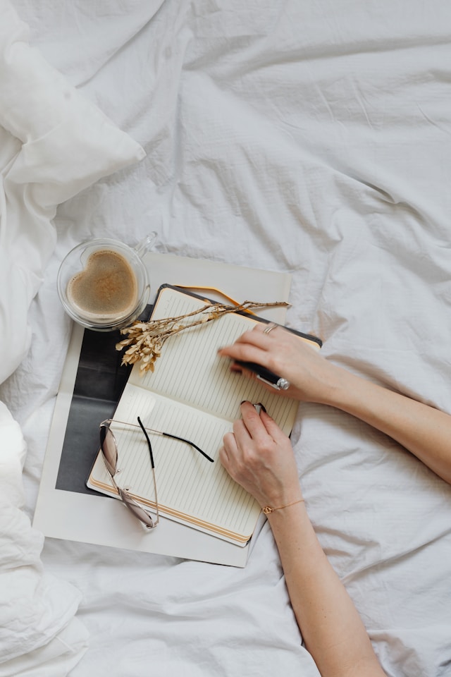 Beautiful Ways to Fill an Empty Notebook